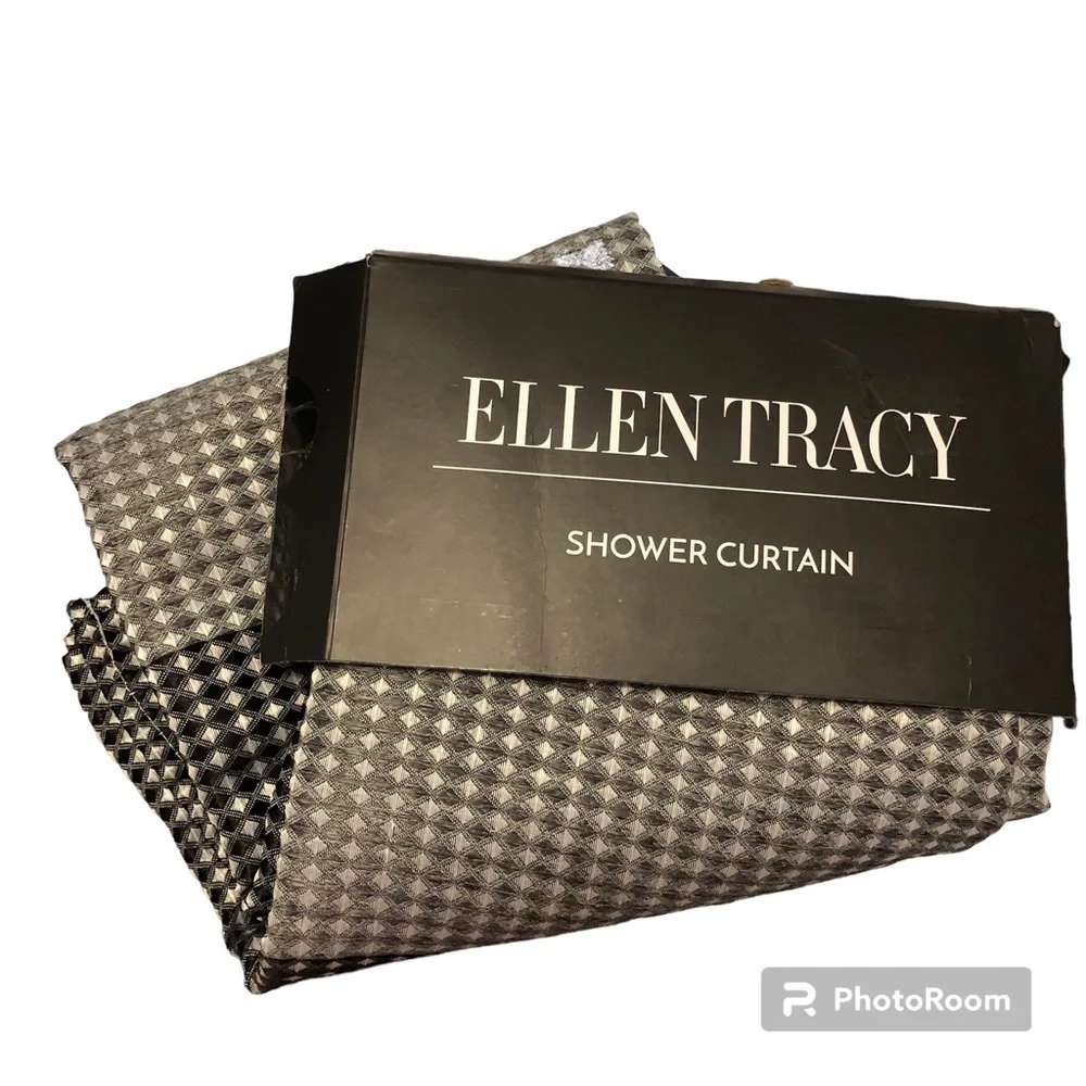 NWT Ellen Tracy Waffle Weave Ombré Shower Curtain